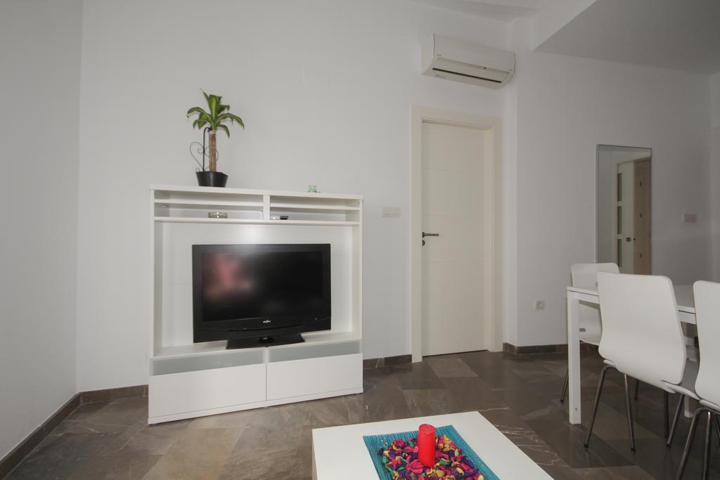 Apartamentos Turisticos Costa Azul Granada Exterior foto